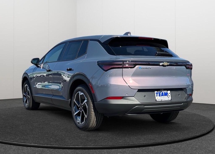 🚗 2026 Chevrolet Equinox EV LT 1 FWD - Image 3