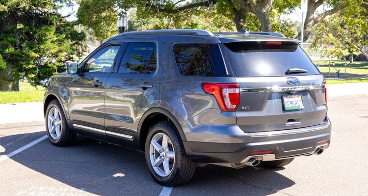 🚙 2018 Ford Explorer XLT – Clean, Spacious & Family-Ready SUV - Image 5