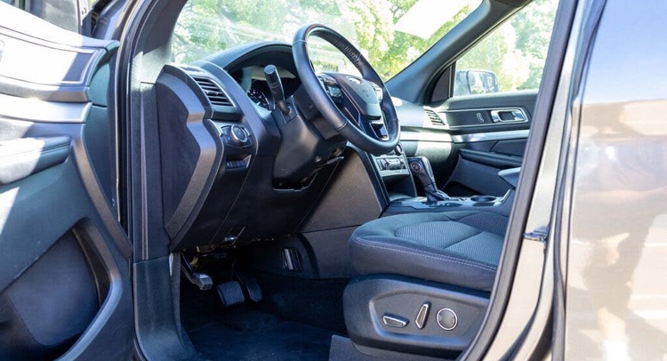 🚙 2018 Ford Explorer XLT – Clean, Spacious & Family-Ready SUV - Image 9