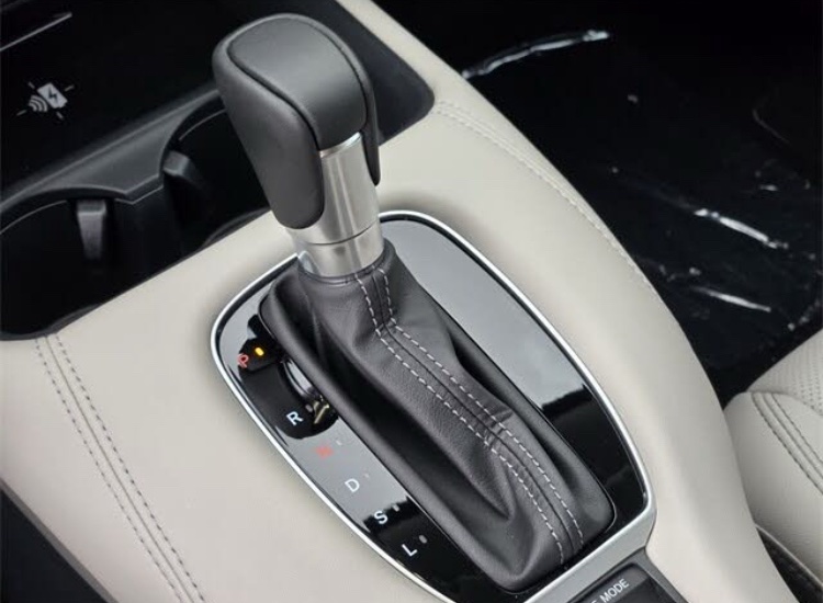 🚗 2026 Honda HR-V EX-L FWD – Comfort, Efficiency & Modern Design - Image 14