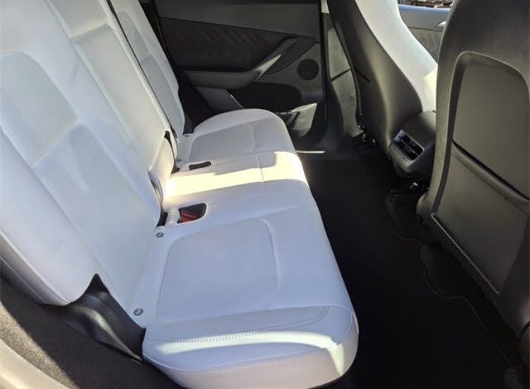 🚗 2023 Tesla Model Y – Brand New Long Range AWD SUV - Image 12