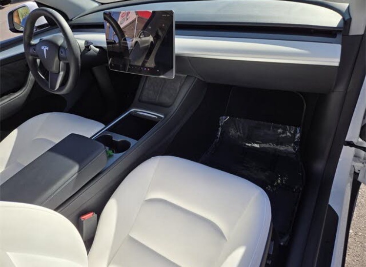 🚗 2023 Tesla Model Y – Brand New Long Range AWD SUV - Image 14