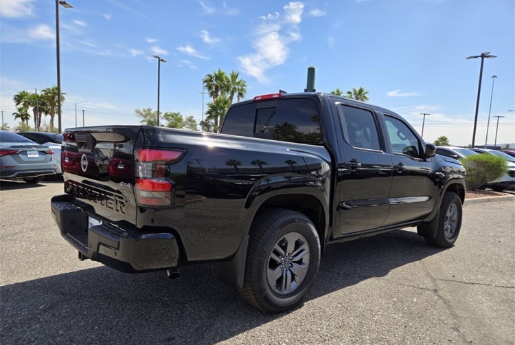 🚗 2025 Nissan Frontier SV – Rugged, Powerful & Built for Work and Adventure - Image 4