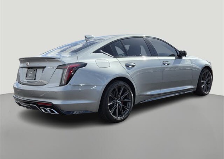 🚗 2026 Cadillac CT5 V-Series – Powerful, Refined & Performance-Driven Sedan - Image 6