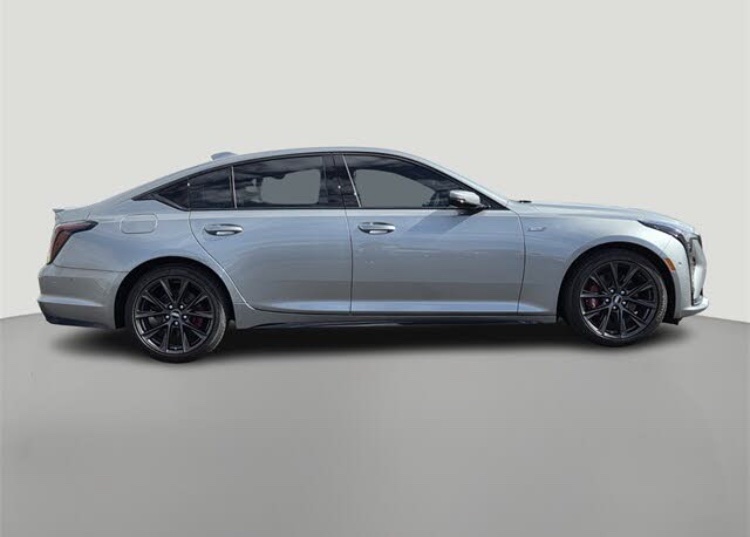 🚗 2026 Cadillac CT5 V-Series – Powerful, Refined & Performance-Driven Sedan - Image 7