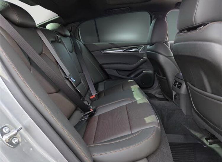 🚗 2026 Cadillac CT5 V-Series – Powerful, Refined & Performance-Driven Sedan - Image 15