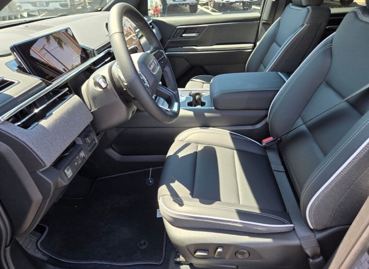 🚗 2026 GMC Sierra EV Elevation – Ocean Blue, All-Electric AWD Pickup - Image 6